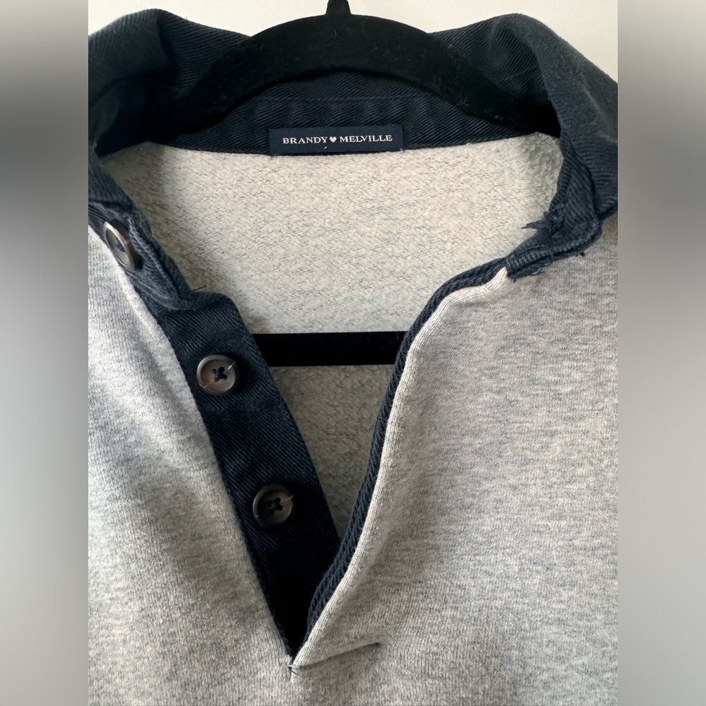 Brandy Melville Three Button Collared Sweater/Swe… - image 2